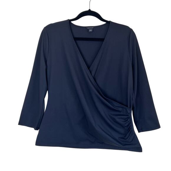 Ann Taylor Sz L Black Refined Stretch Wrap Top 3/4 Sleeve Fitted Feminine Office - Picture 2 of 16